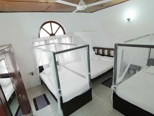 2in1 Kandy Hostel image 13
